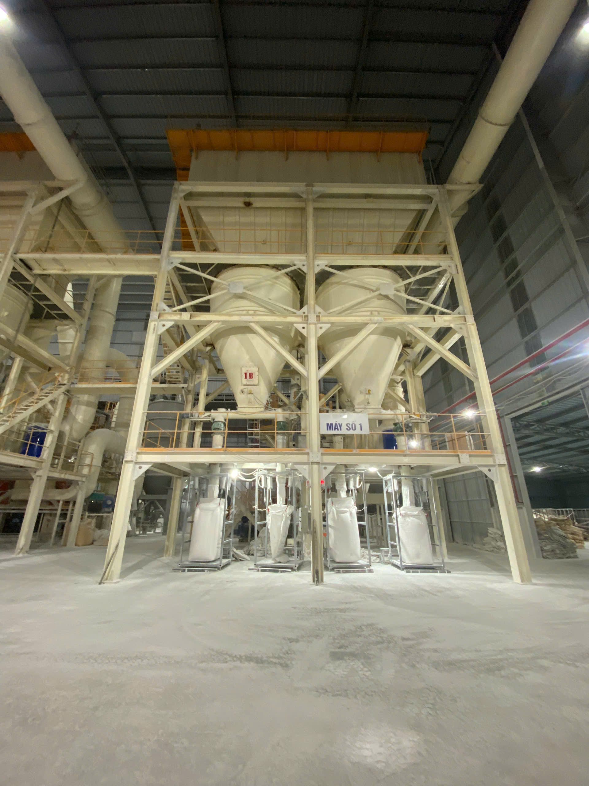 may-nghien-thuy-luc-so-3-nha-may-polyfill-yen-bai