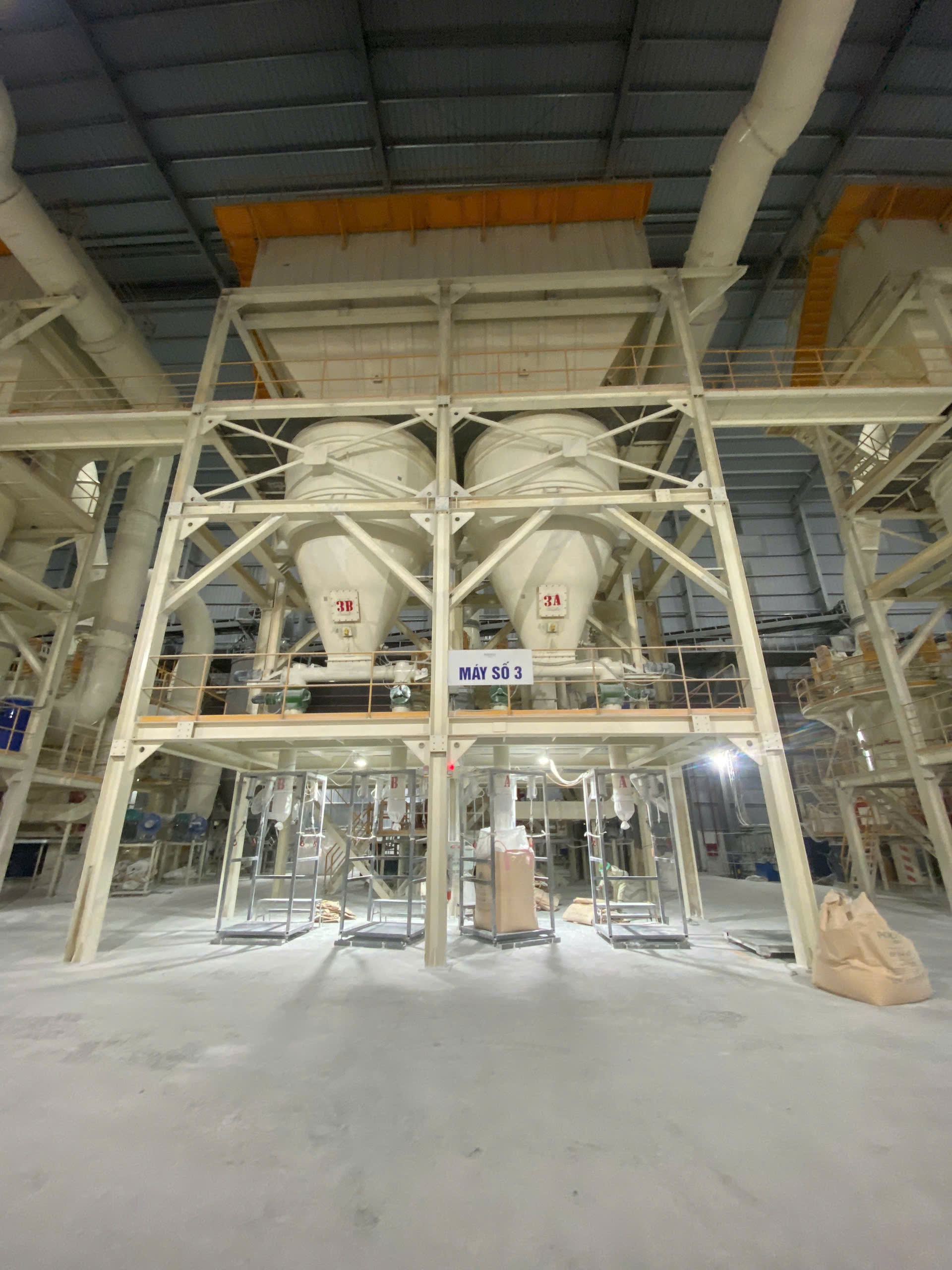 may-nghien-thuy-luc-so-4-nha-may-polyfill-yen-bai